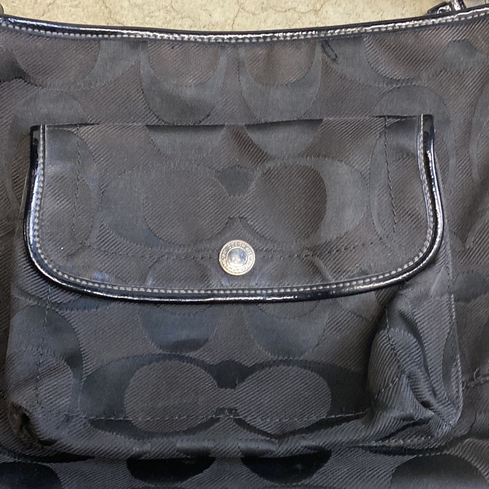Coach Black Signature Logo Handbag - Picture 8 of 9